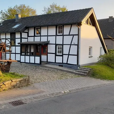 Alte Schreinerei Apartment Monschau Exterior photo